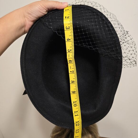 True Vintage Lancaster Black Wool Felt Hat Face Netting USA Black Sequin Classy - Picture 9 of 12